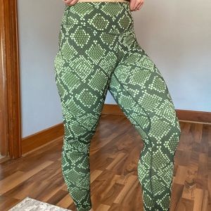 Balance Athletica Leggings.